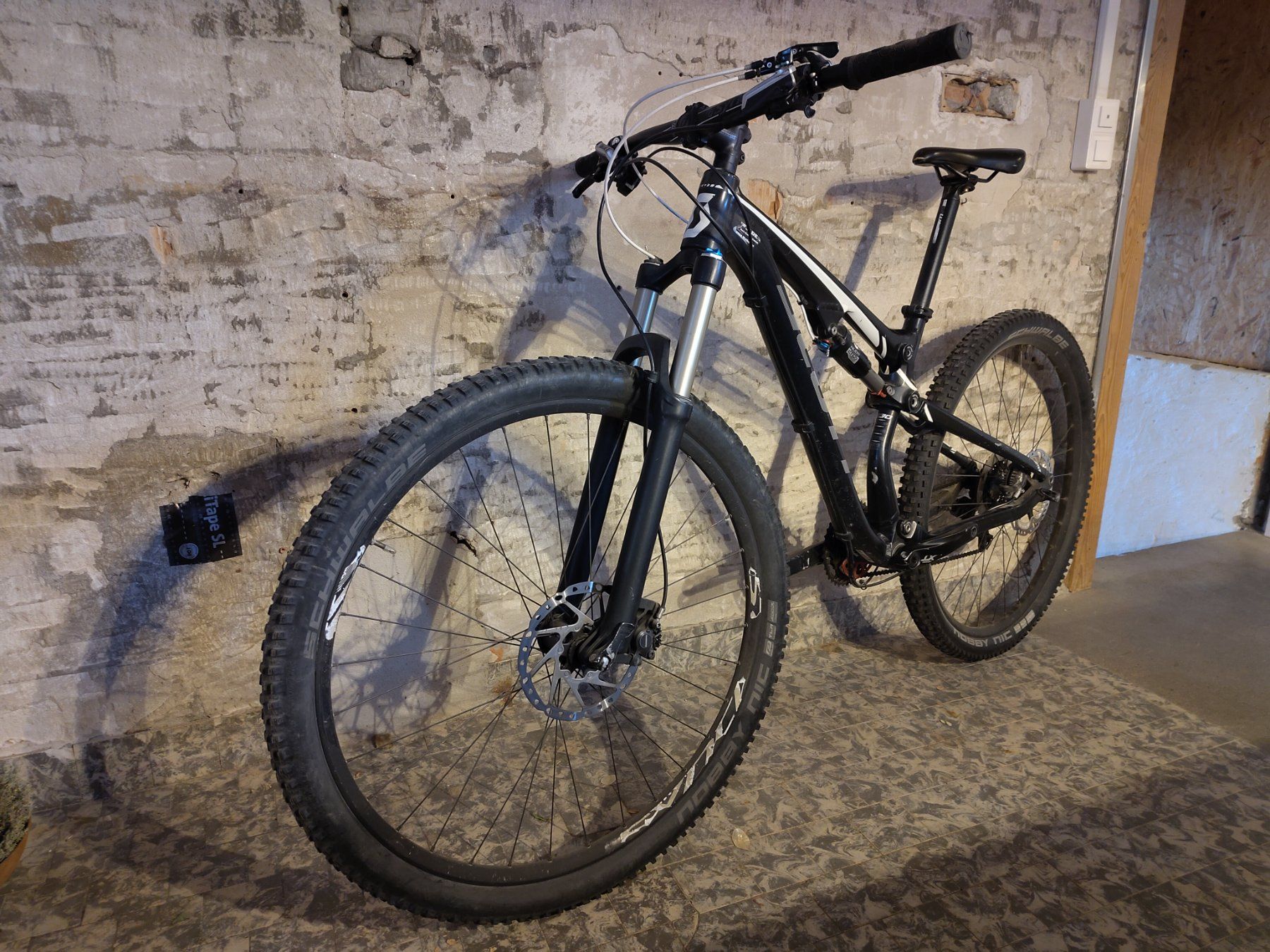Scott Vélos: Bike Scott Genius 730 – D'occasion à Ebnet par Tomar1