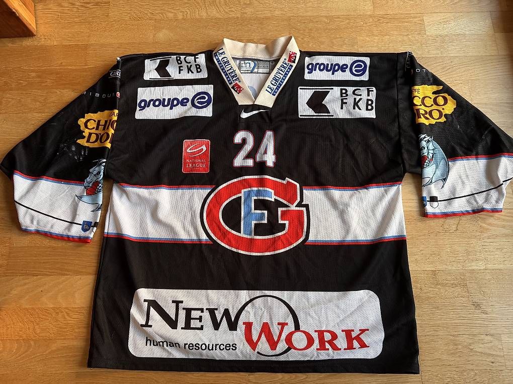Fribourg-Gottéron Canottiere & Pantaloni: Fribourg-Gottéron Matchworn Jersey 2010/2011  Original – Usato da Luzern venduto da Fesch84