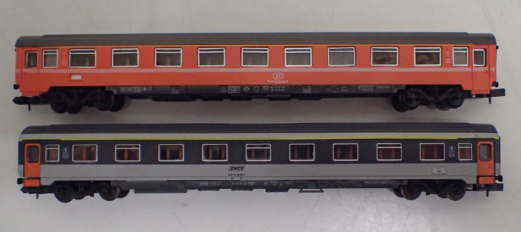 N - Roco/Arnold: SNCB Eurofima orange & SNCF Eurofima Corail (Gebraucht ...