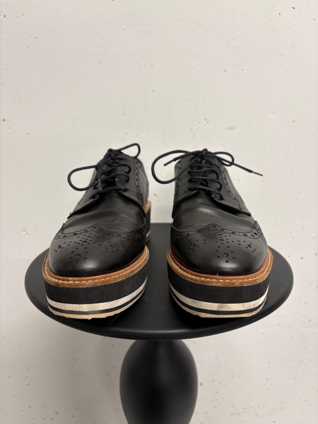 Navyboot Scarpe da donna: Navyboot Schwarze Schnürschuhe mit Plateausohle Gr. 40 Leder – Usato da Regensdorf venduto da secondchancefashion 2