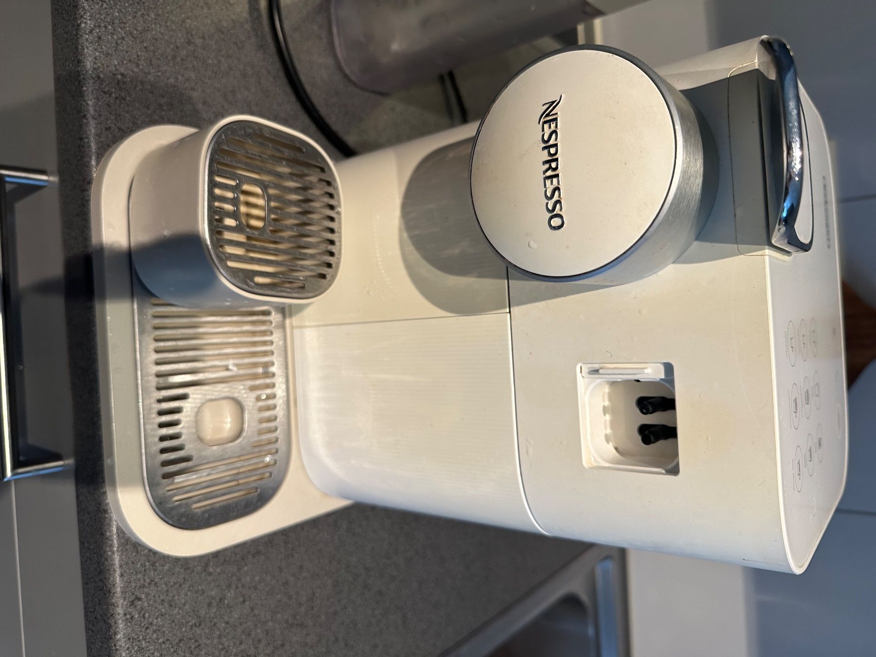 Nespresso Macchine per caffè & Macchine per espresso: Machine à café Nespresso – Usato da Brügg BE venduto da Kouki 4