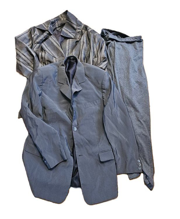 Kleiderpakete: Paket Gr. 48 / 50 Chic und Casual Mix – Gebraucht aus Füllinsdorf von Sunnebliemli7 1