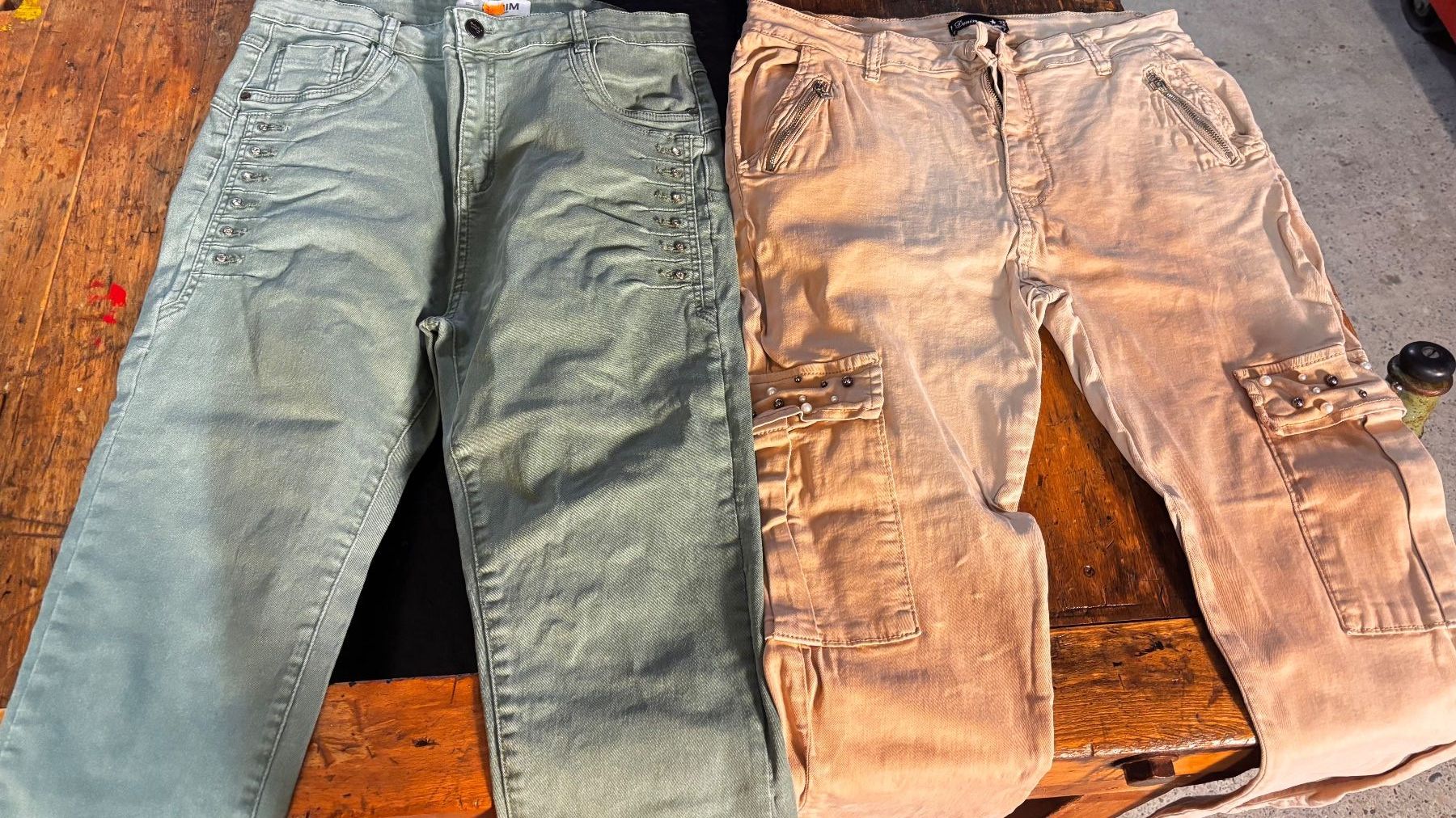 Jeans: Damen Jeans grösse 42 8er Pack. – Usato da Münchenstein venduto da tsp01 8