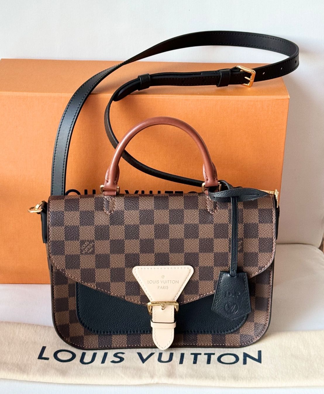 Louis Vuitton Borse da donna: Louis Vuitton Beaumarchais Black – Usato da Reinach AG venduto da RobbisB 2