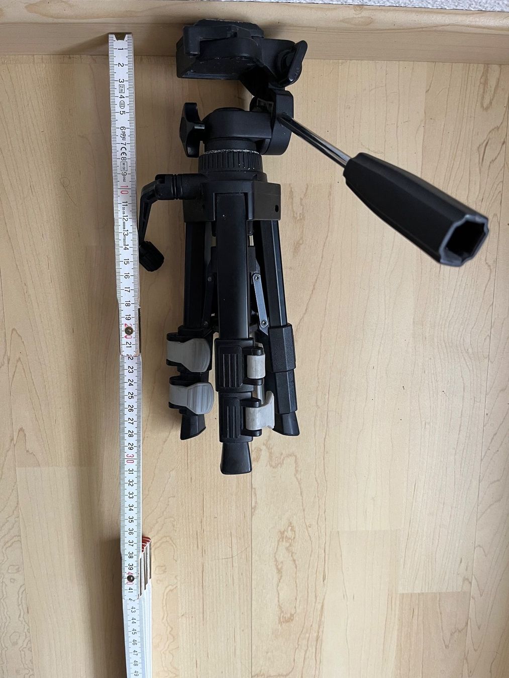 Treppiedi & Teste: Carena Kamera Stativ TT-602 – Usato da Zürich venduto da Gurkis