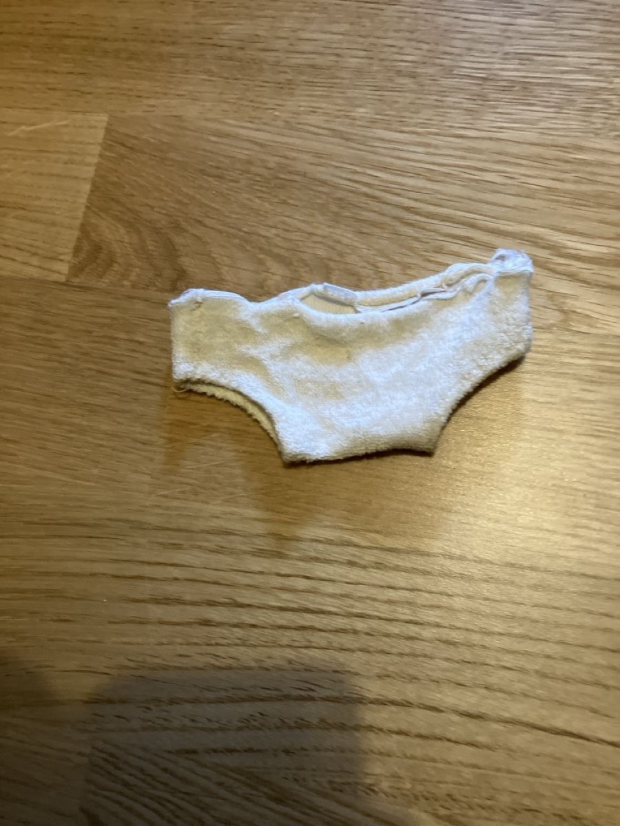 Bambole: Doll Underwear – Usato da Zürich venduto da papperlapapp1
