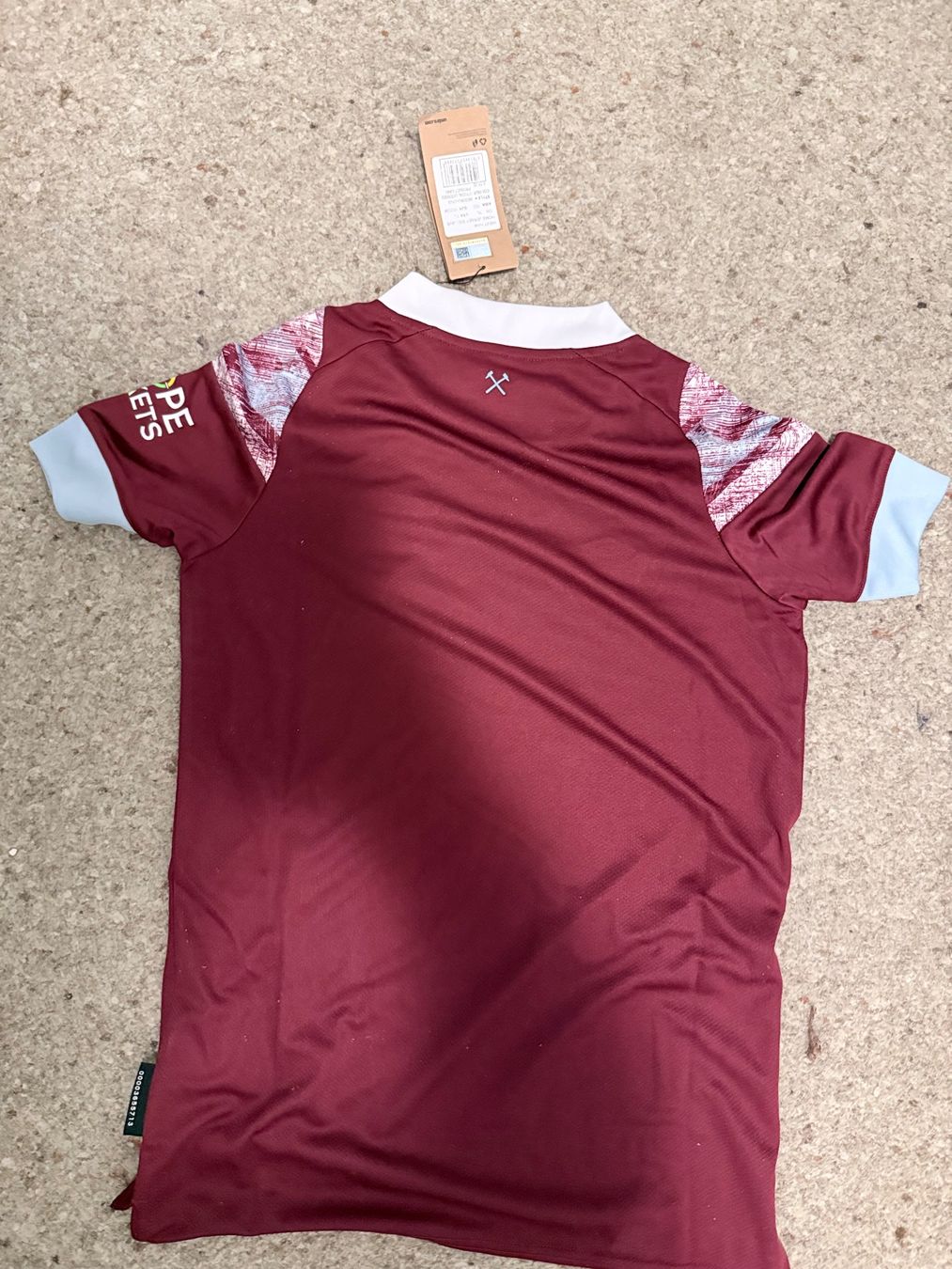 Umbro Trainer, Turnhosen & -trikots: T-Shirt West Ham – Gebraucht aus Dübendorf von Lion-501 1