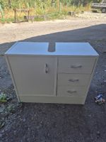 Waschbeckenunterschrank