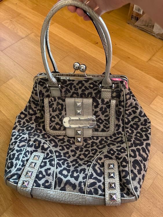 Guess Borse: Guess Y2K Tasche in Leoprint – Nuovo (secondo la descrizione) da St. Gallen venduto da mic_6zq2 1