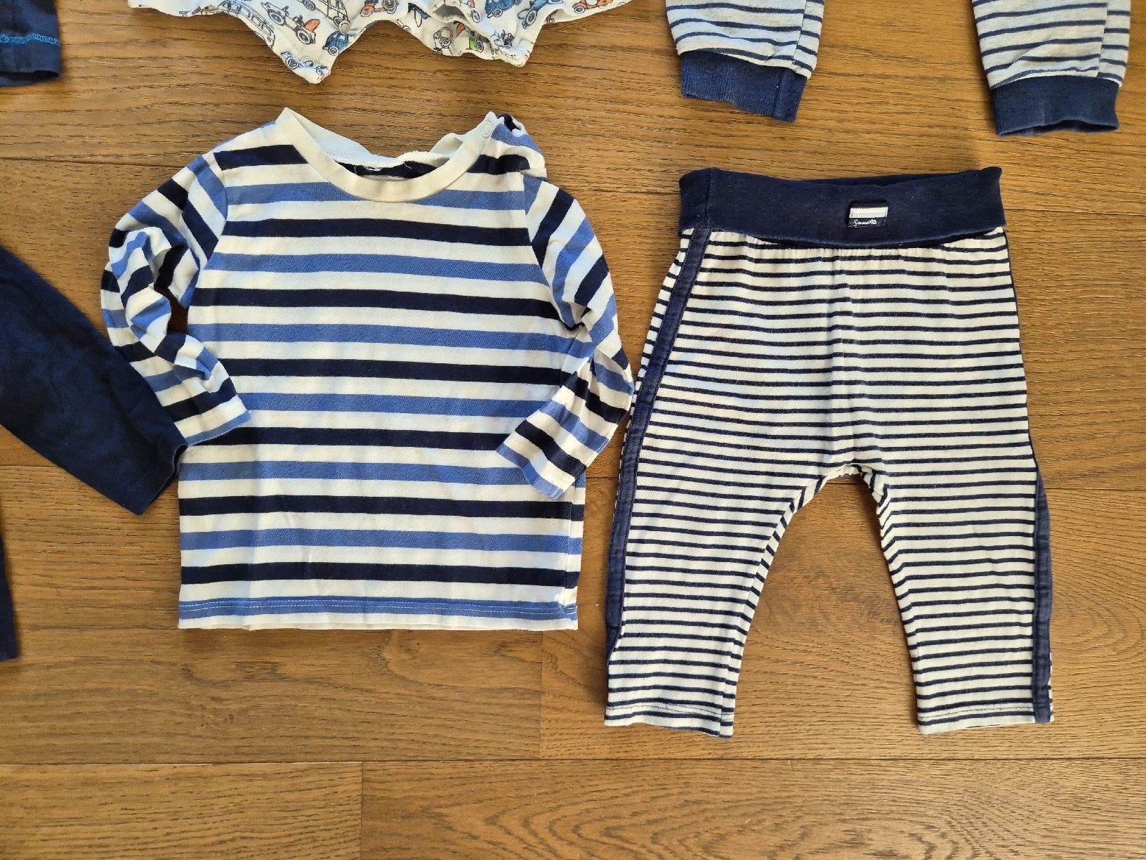 Lotti & Set di vestiti: Kleiderpaket Grösse 80 – Usato da Kollbrunn venduto da guernsey11 5