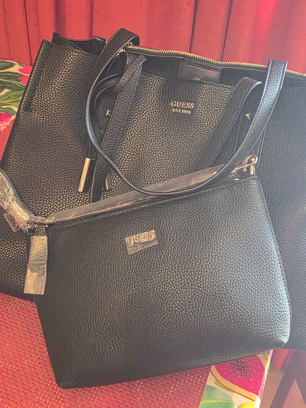 Guess Borse da donna: GUESS HANDTASCHE NEU SCHWARZ – Nuovo (secondo la descrizione) da glattbrugg venduto da Aurica 2