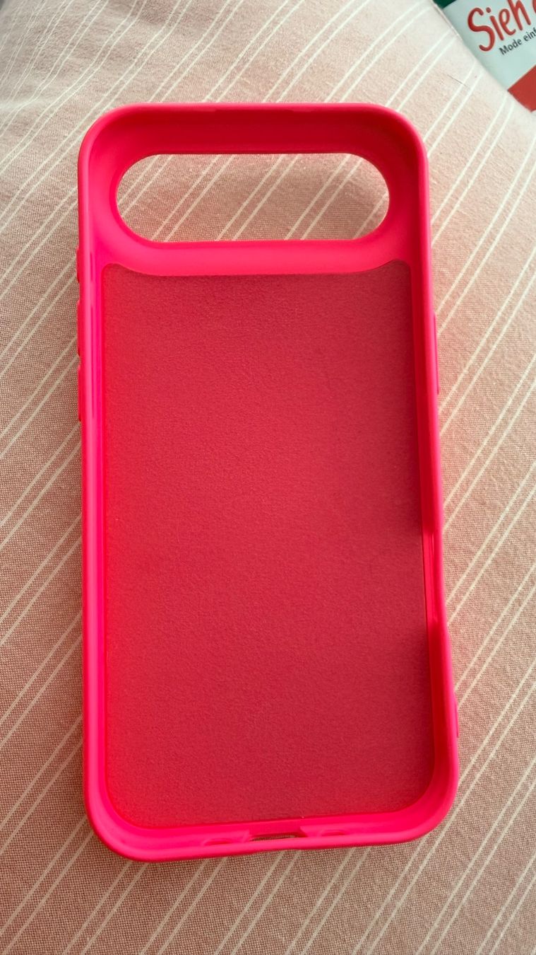 Cover & Protezioni schermo: iPhone Air silicone case neon pink – Nuovo (secondo la descrizione) da Frauenfeld venduto da Vanityroom 1