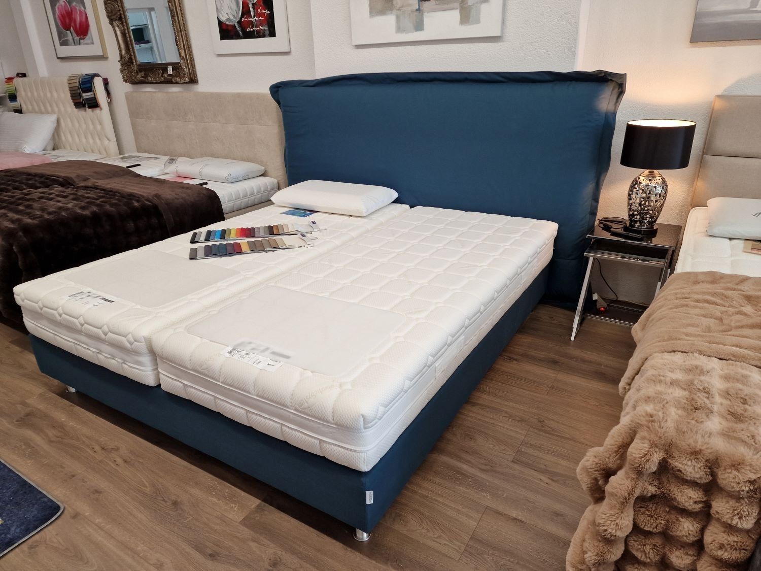 Betten: Boxspringbett in der Ausstellung in Marin – Neu (gemäss Beschreibung) aus Oensingen von directshop24 2