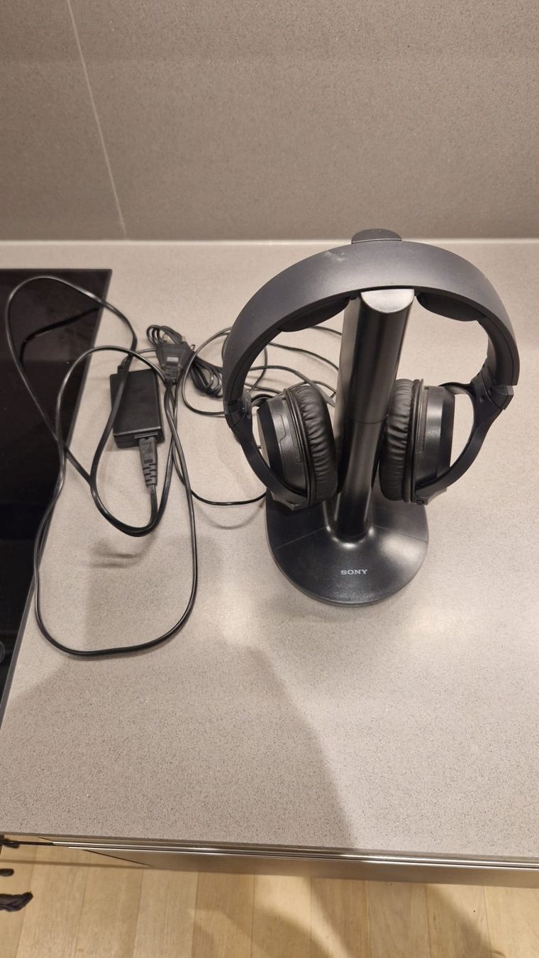 Sony Casques audio: Sony Bluetooth Kopfhörer Home Cinema – D'occasion à Solothurn par Armada-3