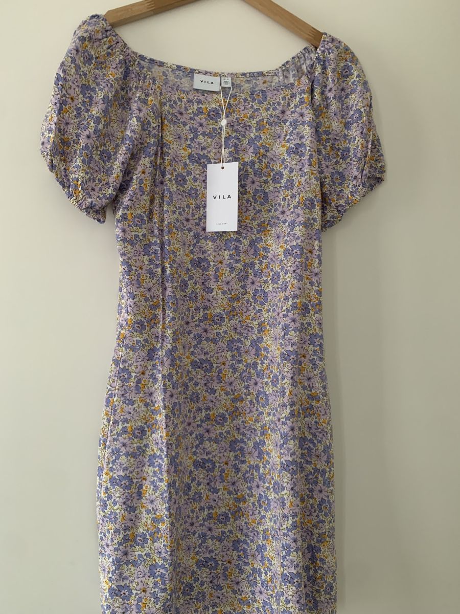 Vila Vestiti: Robe VILA fleurie lilas, taille 36 - NEUVE – Nuovo e nell'imballaggio originale da Lausanne venduto da mik_l5py
