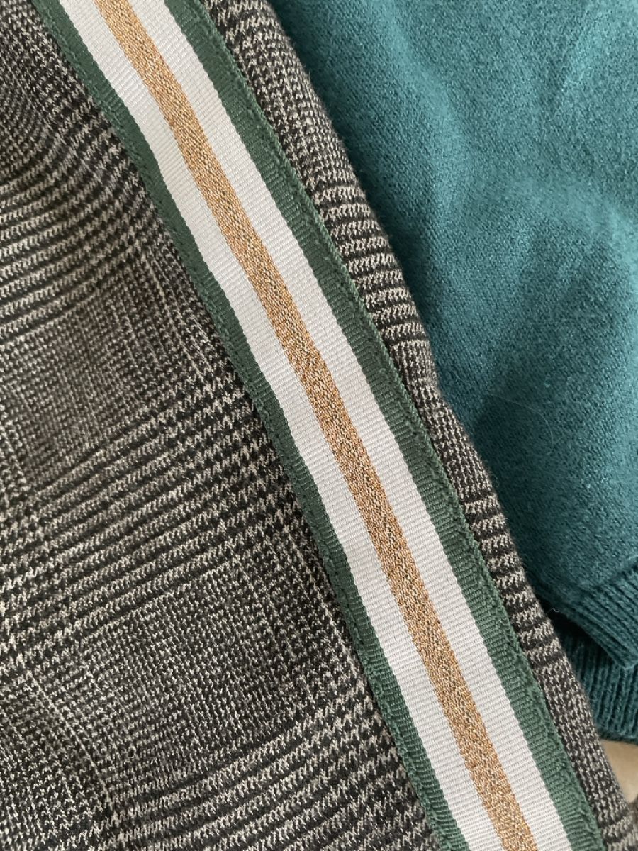 Vertbaudet Lotti & Set di vestiti: Vertbaudet Set Pullover und Hose Gr. 122/128 Mädchen – Usato da Obergerlafingen venduto da cabo4 2