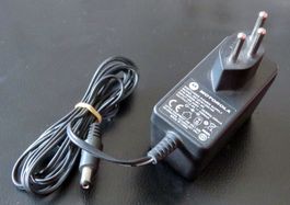 Motorola Netzteil S012FW1200100: 12V/1A; Stecker 5,5/2,1 mm
