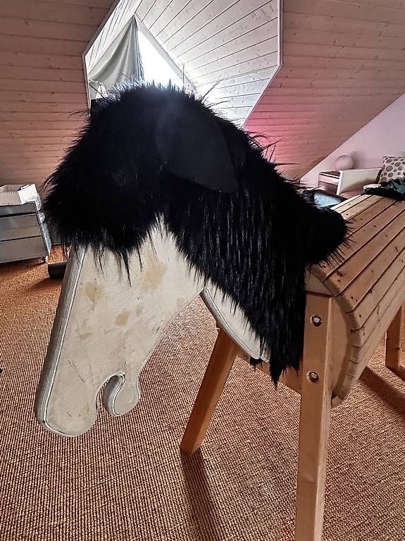 Spielzeuge: Pferd aus Holz – Gebraucht aus Steinhausen von immer01 1