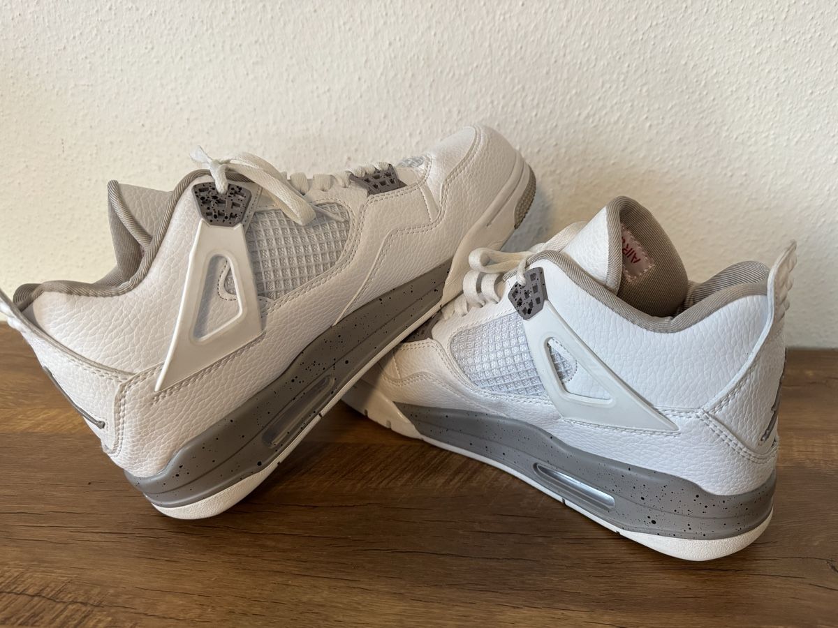 Jordan Scarpe da uomo: Jordan 4 Retro, taille 44 – Usato da Brügg BE venduto da Goob 1