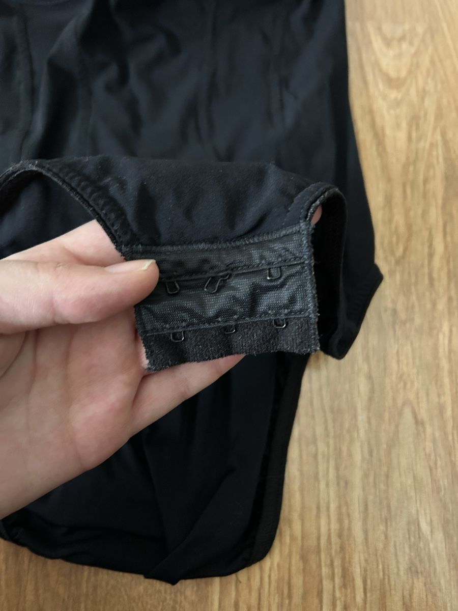 Top: Schöner Body schwarz – Usato da Winterthur venduto da cotton97 2