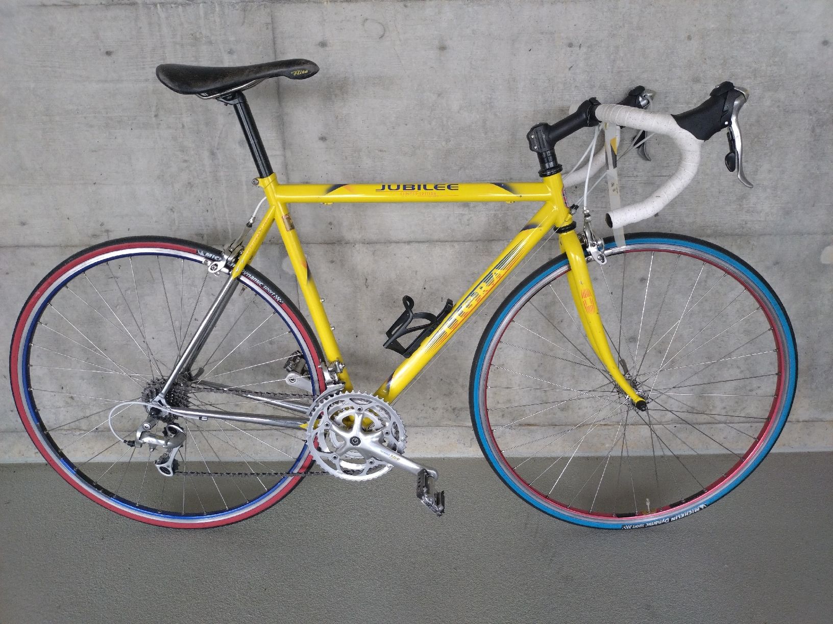 Velos: Tigra Jubilee T51 Ambrosio – Gebraucht aus Farvagny-le-Grand von LaCaverne