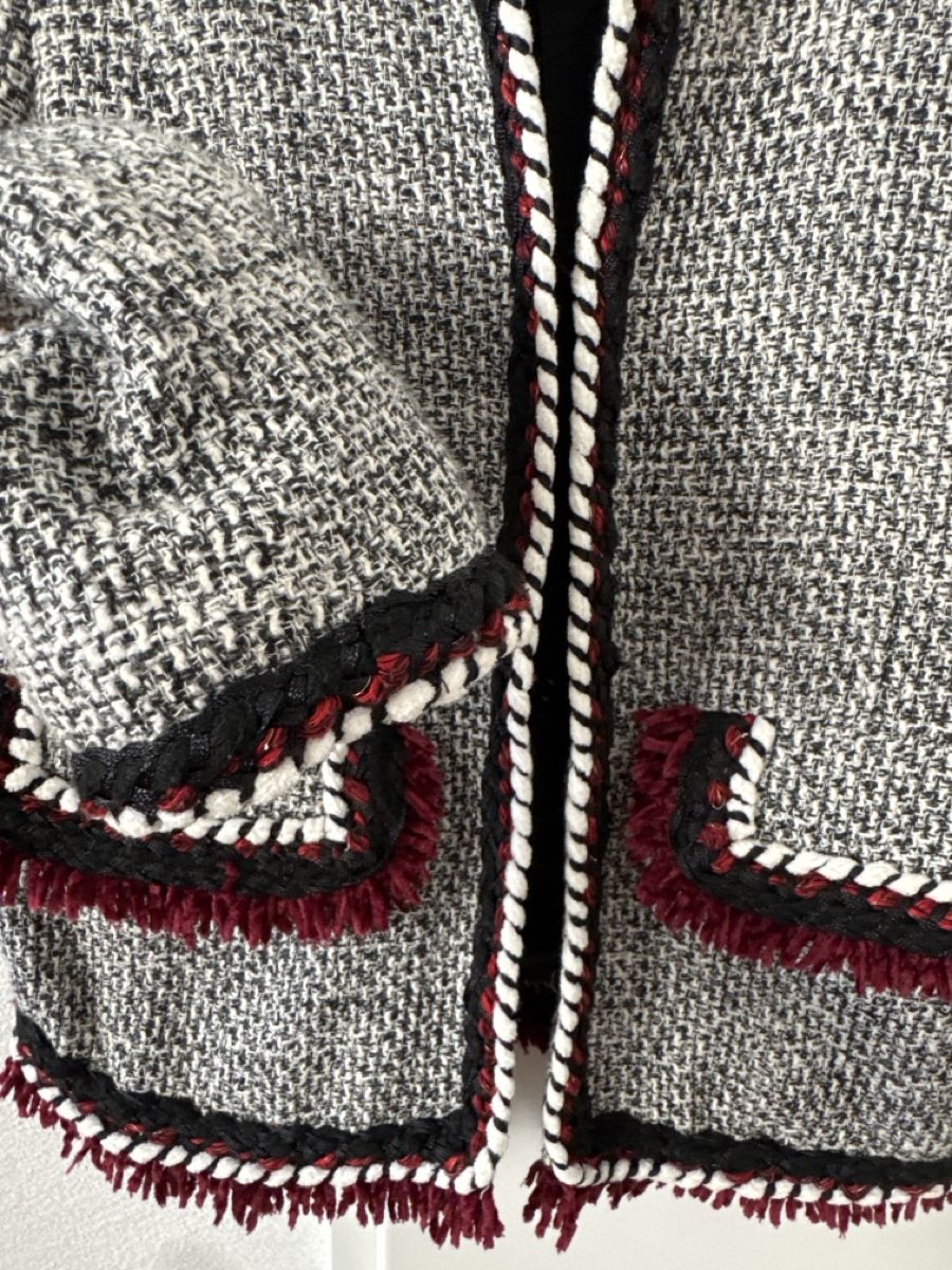 Zara Giacche: Zara Basic Tweed Jacke Blazer Grösse XS – Usato da Mels venduto da ann_v2x9 3