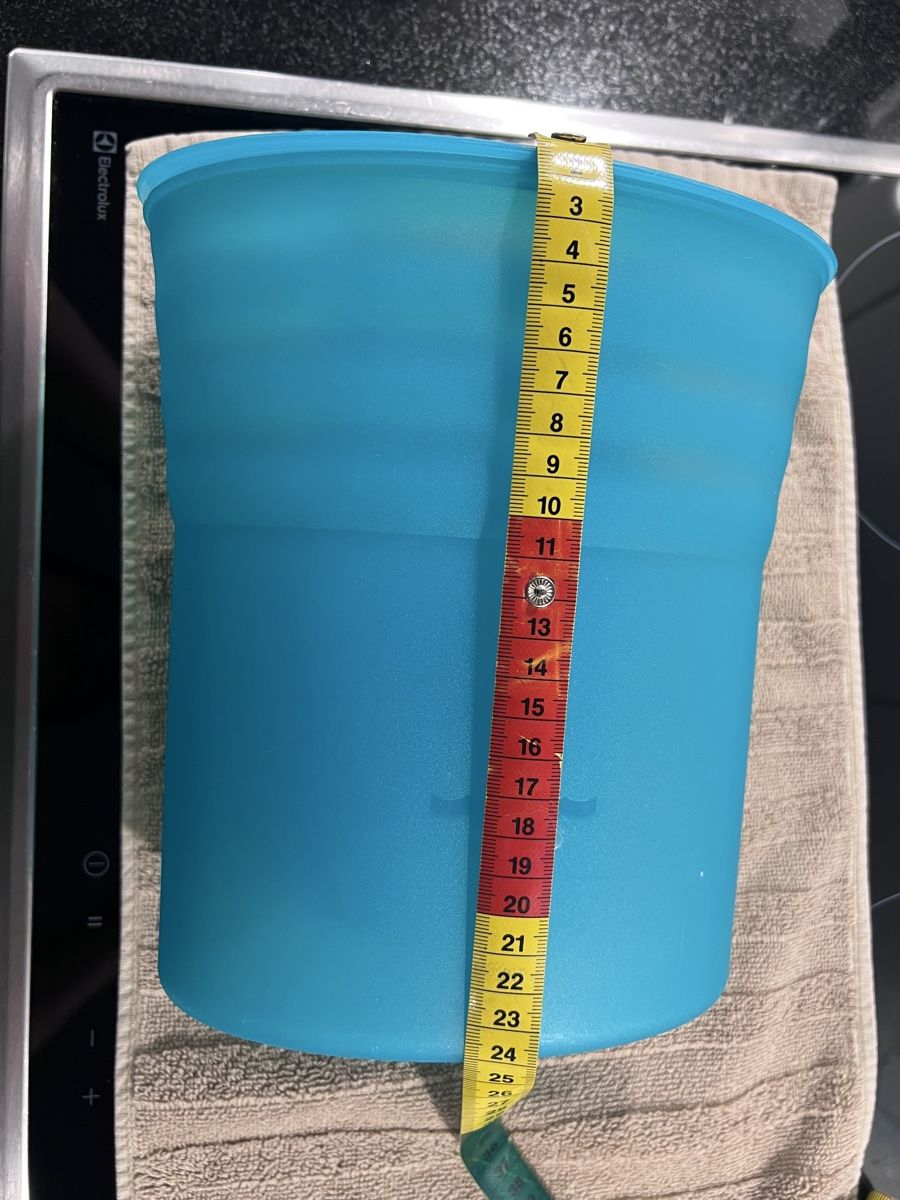 Tupperware Contenitori & Simili: Tupperware  Weinkühler in grün – Usato da Wimmis venduto da Luana31 4