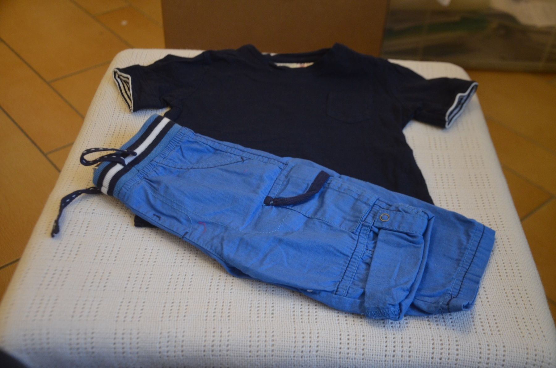 Lotti & Set di vestiti: TAILLE  68-74 - HOSE SIND NEU – Usato da Chiasso venduto da Dolly015