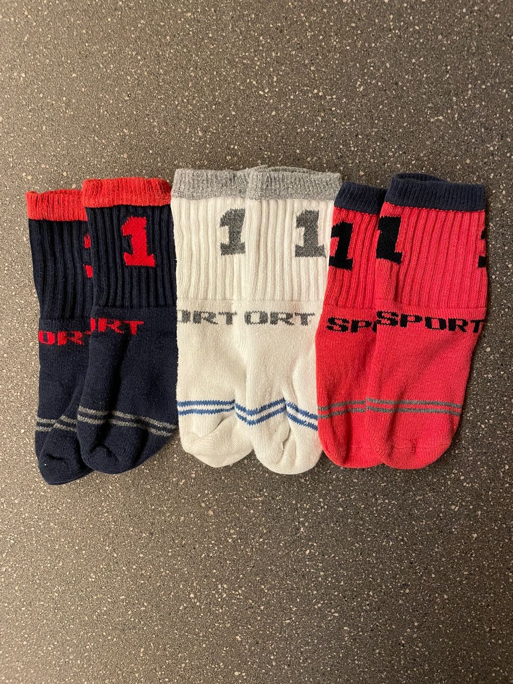 Calze per bambini: Sportsocken Grösse 22 – Usato da Embrach venduto da Smart0
