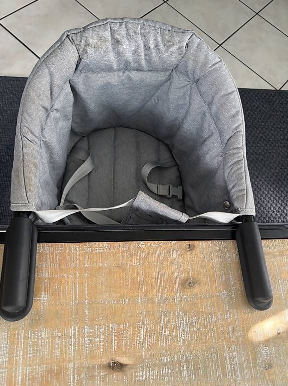 Seggiolini per auto: Kindersitz Esstisch klappbar – Usato da Buttikon SZ venduto da Sam_S. 1