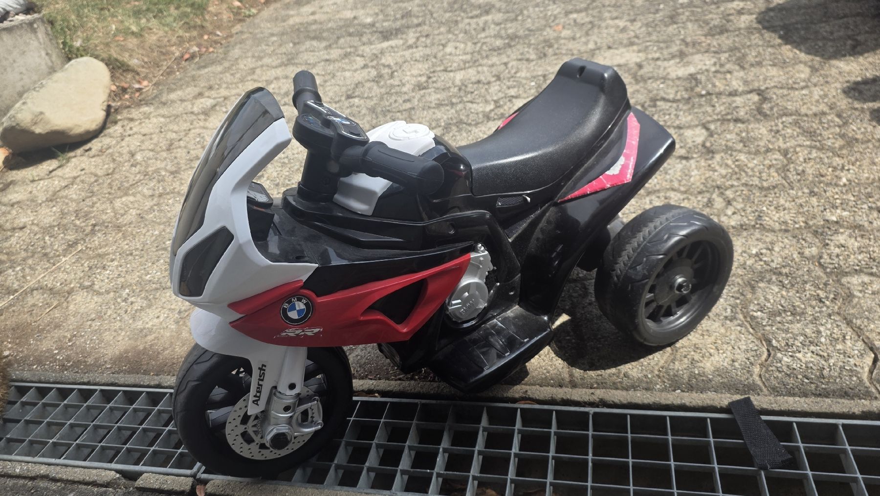 BMW Véhicules pour enfants: elektrisches Motorrad – D'occasion à Dietikon par alanda01
