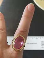 Jolie bague dorée jaune 59,5 pierre  rose rouge solide