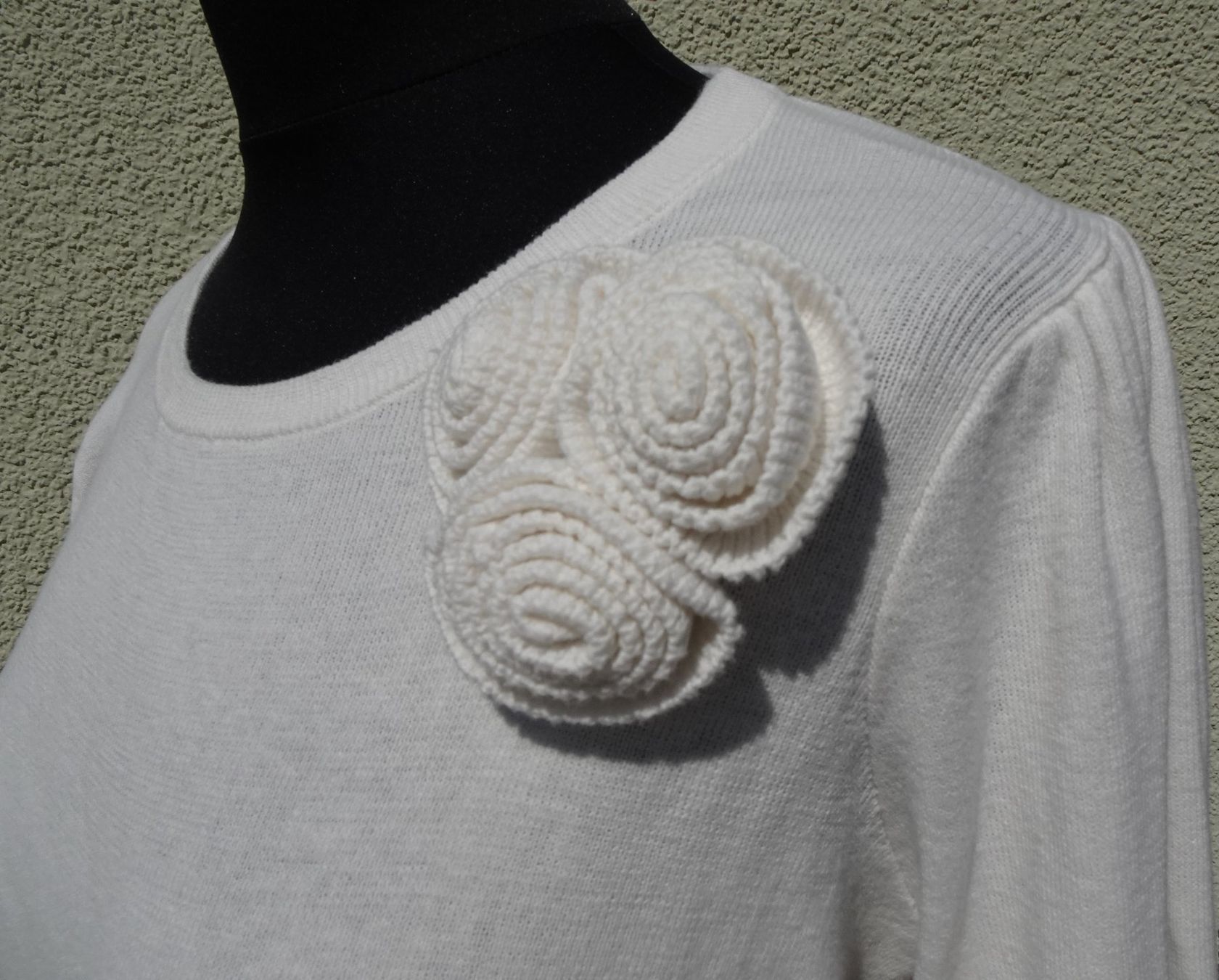 Maglioni & Felpe: Pullover weiss/creme Pauline Gr. M Seide Blumen – Usato da Winterthur venduto da blumeblau77 1