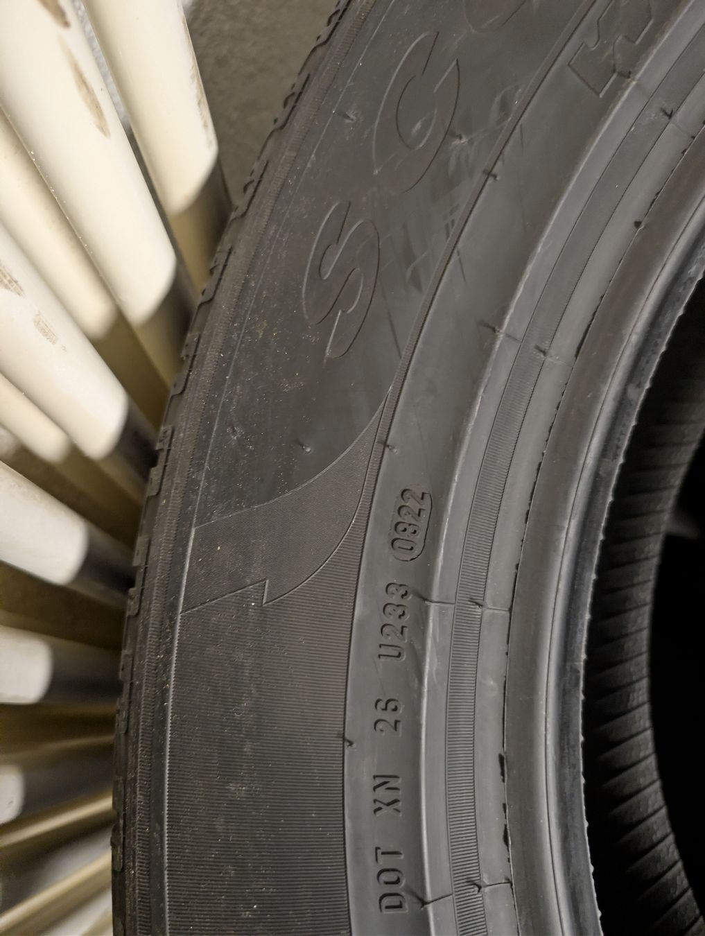 Pirelli Pneus & Kompletträder: Winterreifen  – Neu und originalverpackt aus Dürrenäsch von Pneu-Idris 3