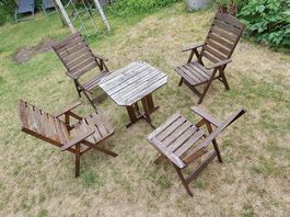 Gartentisch und Stühle Holz