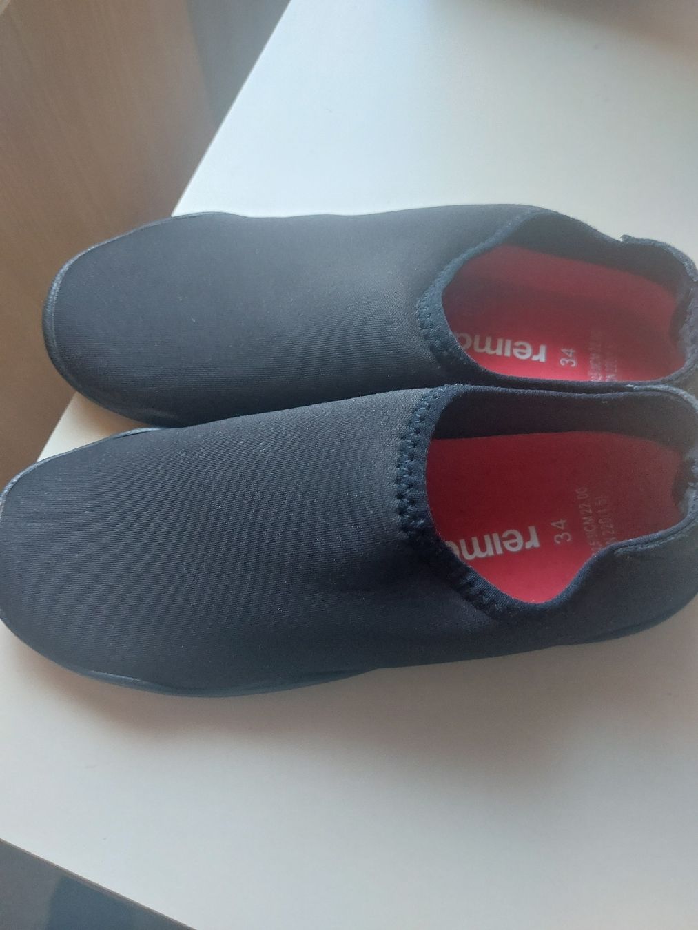 Reima Scarpe per ragazzi: Badeschuhe neu von Reima Gr 34 – Nuovo (secondo la descrizione) da Landquart venduto da Cedes 2