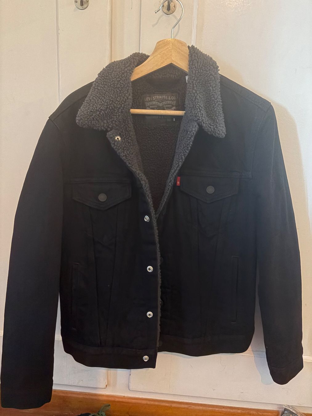 Giacche: Levi's Jeansjacke Trucker SM, einmal getragen – Nuovo (secondo la descrizione) da Bern venduto da Elizalin85 1