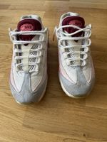 Baskets Nike Air Max 95 rose blanc état d'usage taille 40