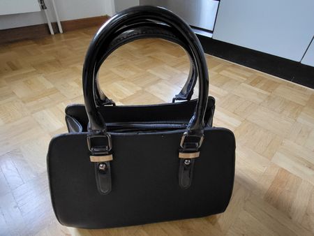 Schwarze Damenhandtasche