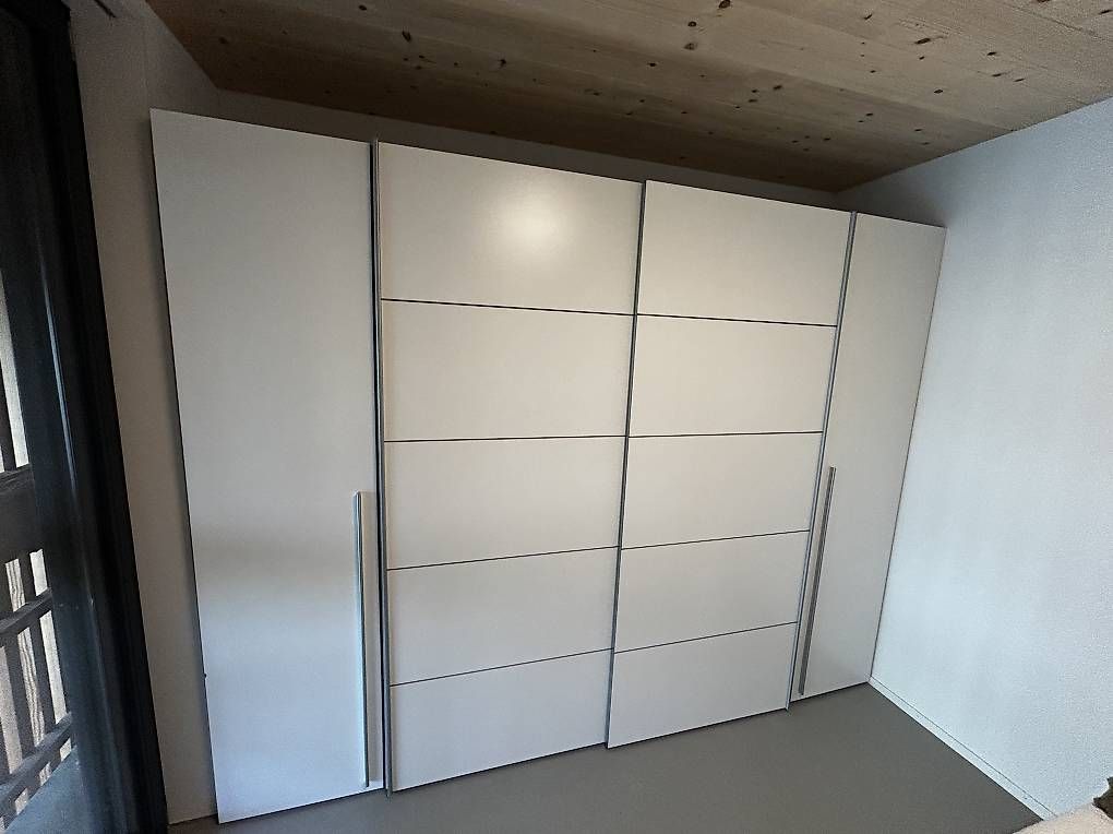 Armoires: Kleiderschrank – D'occasion à Thal par dome.hae