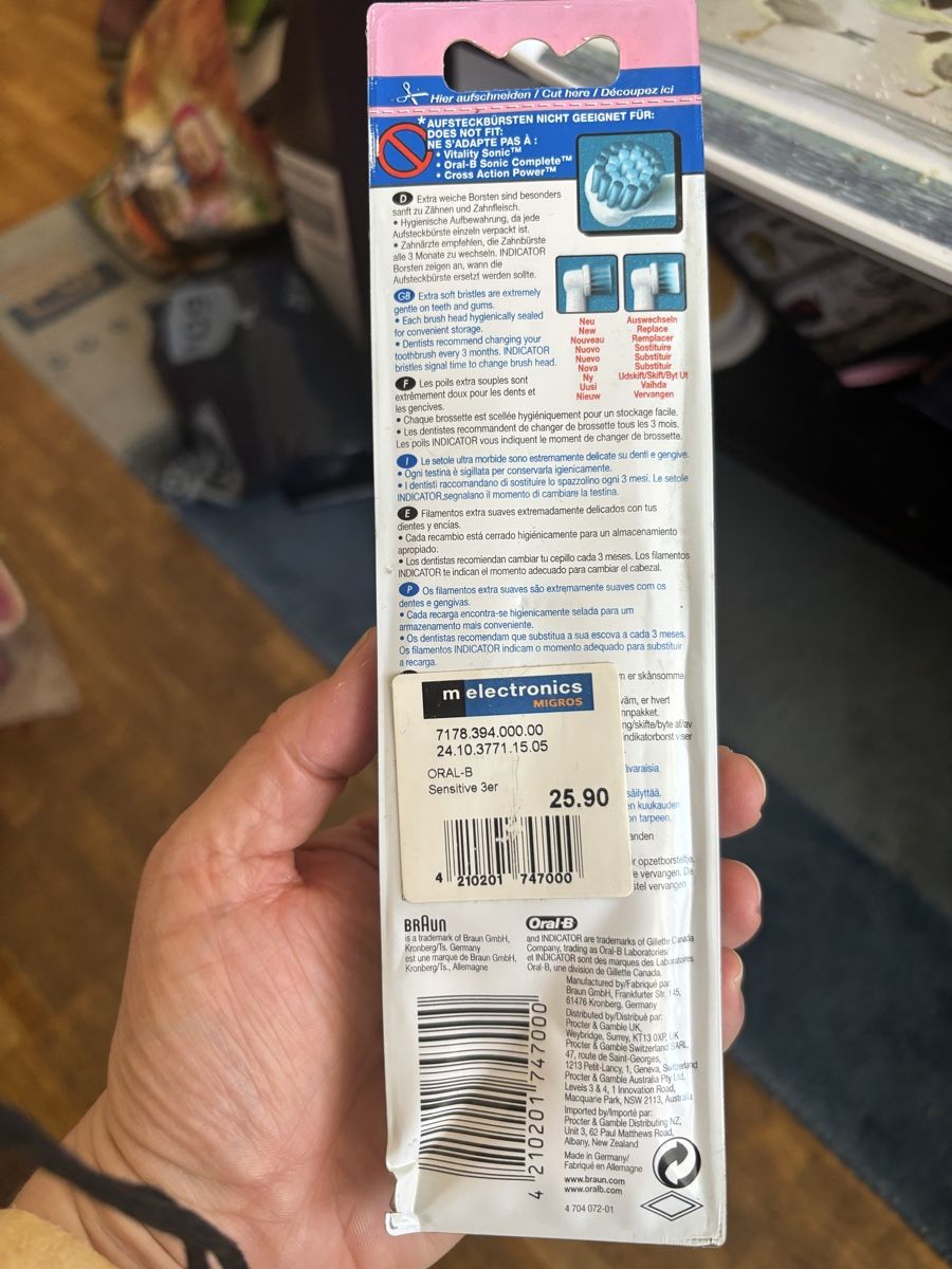 Oral B Cura dei denti: Brosse à dents pour brosse à dent électrique – Nuovo e nell'imballaggio originale da Lausanne venduto da isabelle0279 1