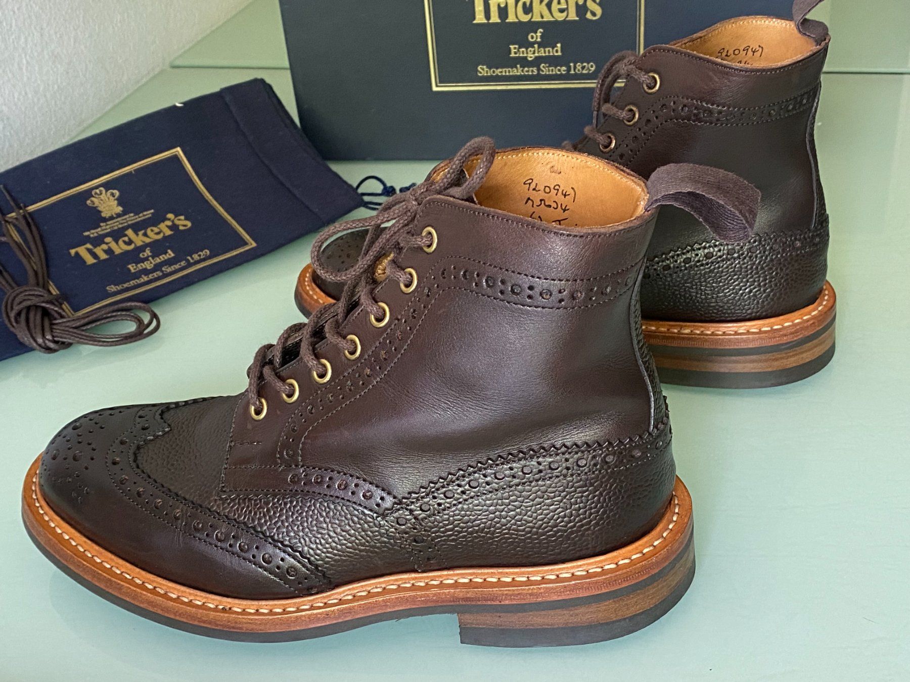 Scarpe da uomo: TRICKER'S Brogue Two Tones Braun Leder Stiefel Boots 40.5 – Usato da Kreuzlingen venduto da kruezbiz 9