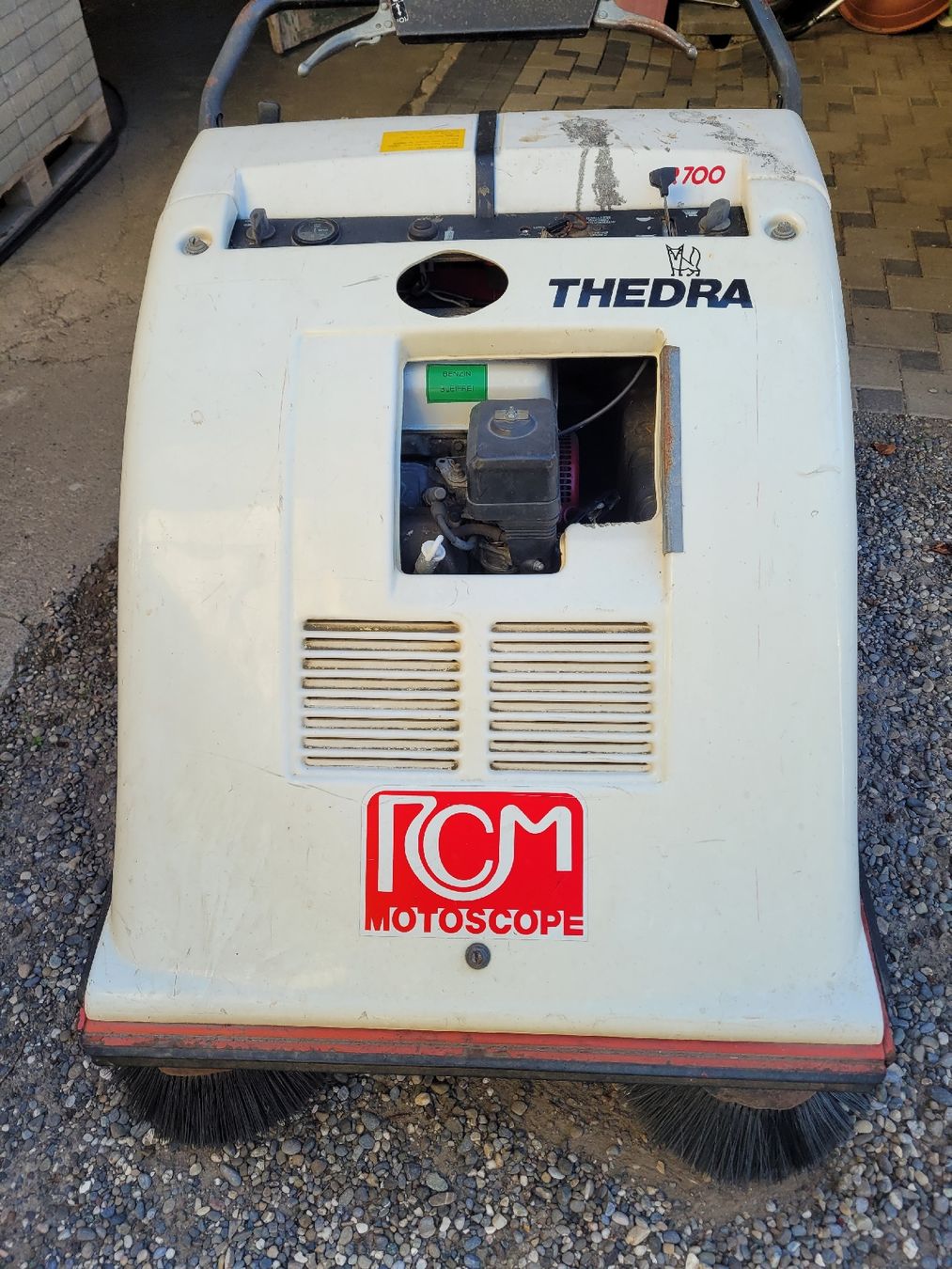 Tondeuses à gazon: Kehrmaschine  – D'occasion à Brittnau par Volpass 1