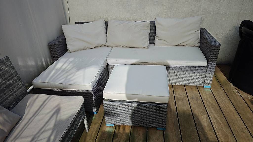 Set di tavolo e panche: Lounge-Gartenmöbel Set – Usato da Solothurn venduto da bor_k2fm 2