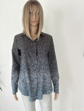 Stylish Women's Blouse - Like New!