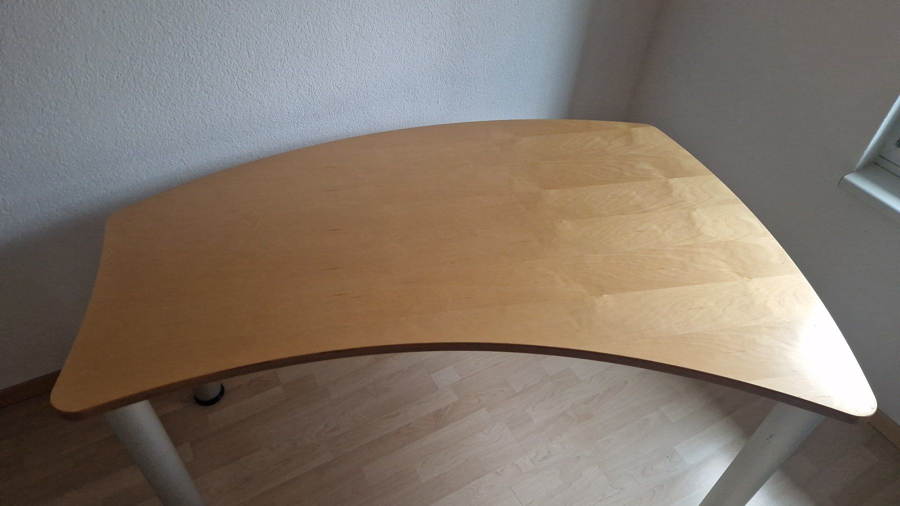 Scrivanie: Tisch Design – Usato da KREUZLINGEN venduto da sma_c5fz