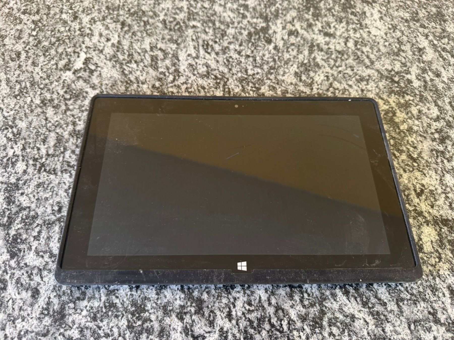 Microsoft Tablet PC: Surface RT 64GB - ungeprüft!! Ab 12CHF!! – Difettoso da Olten venduto da HoYa01 1
