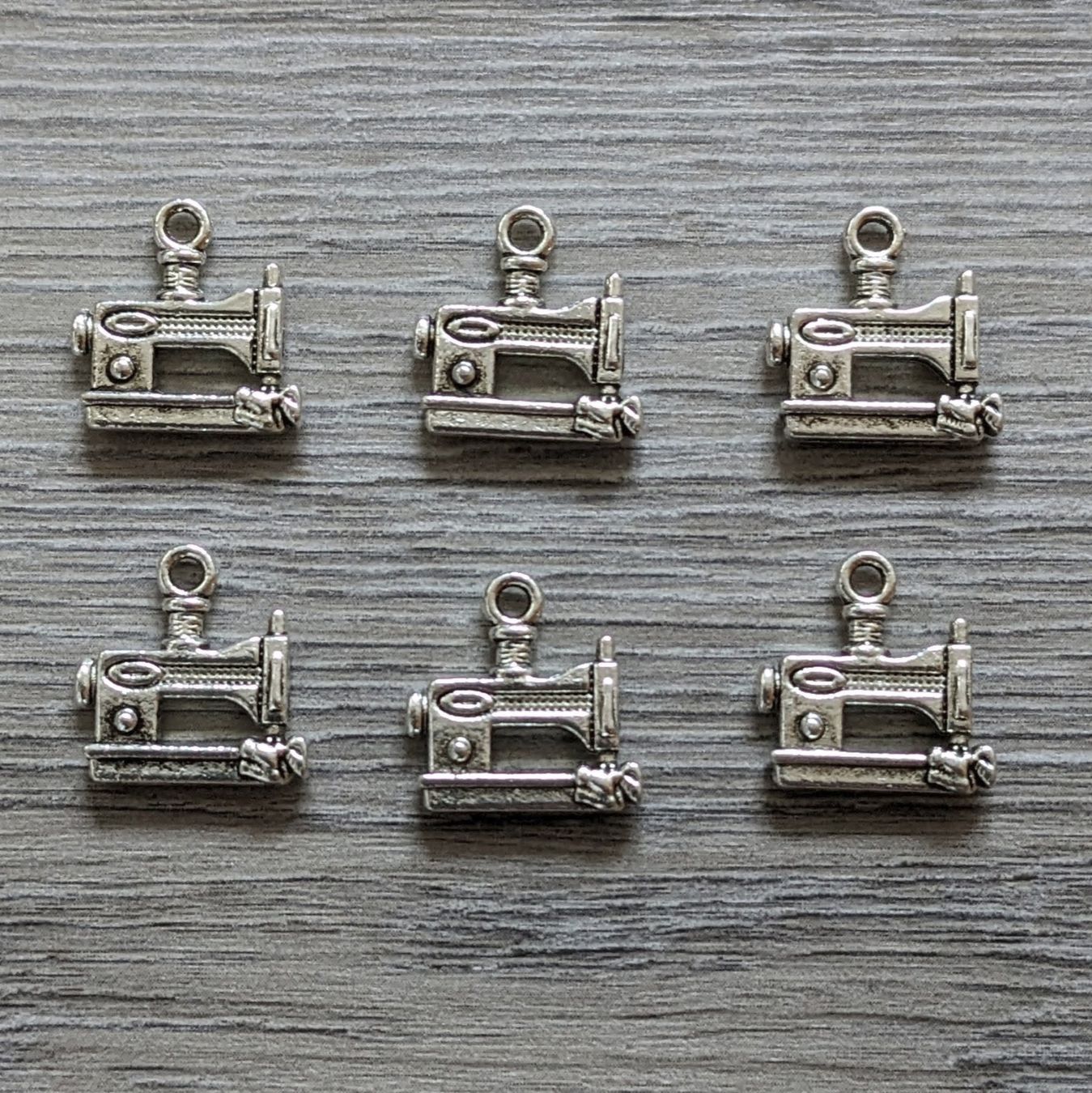 Anhänger: 6 Charms pendentifs Machine à coudre – Neu (gemäss Beschreibung) aus Orsieres von ind_cyg6