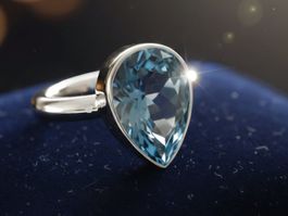 Silberring 925 mit Zirkonia, eisblau & dezent - Neu