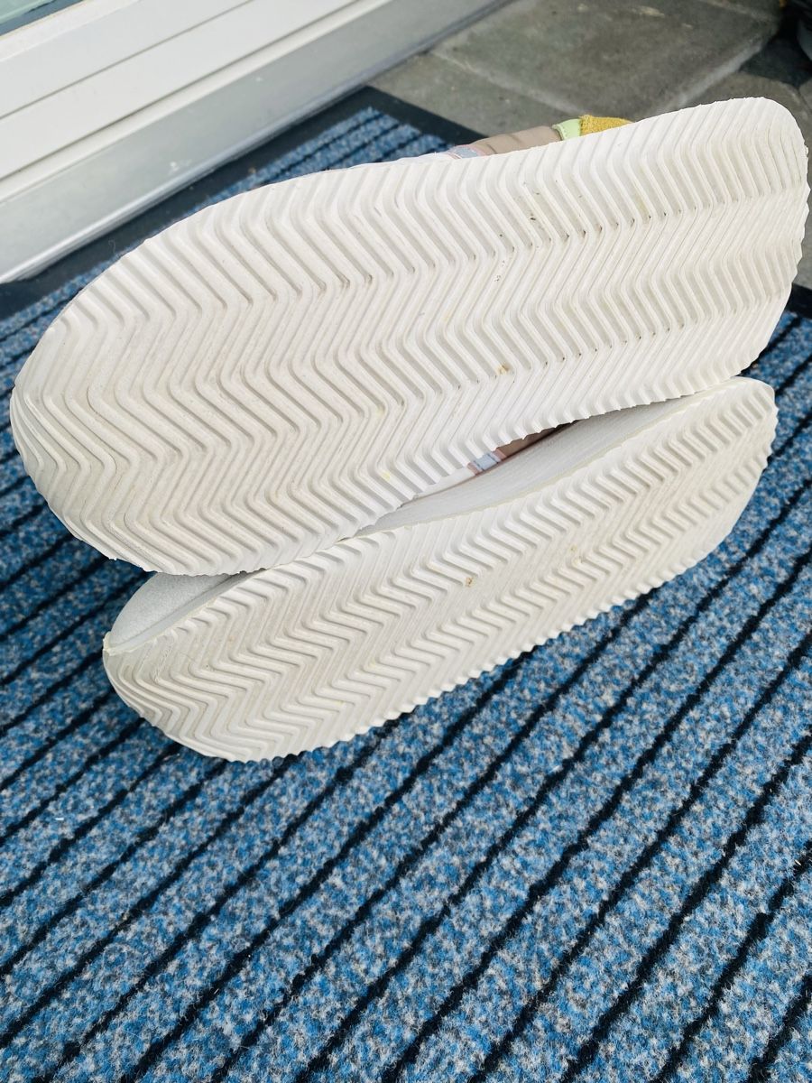 Scarpe da donna: Wushu Sneakers Gr. 37 – Usato da Jegenstorf venduto da fossi65 4